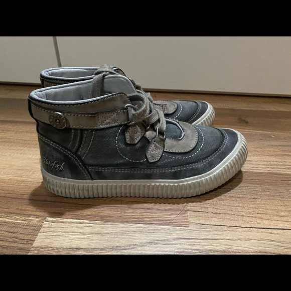 Blowfish - Picture 2 of 2